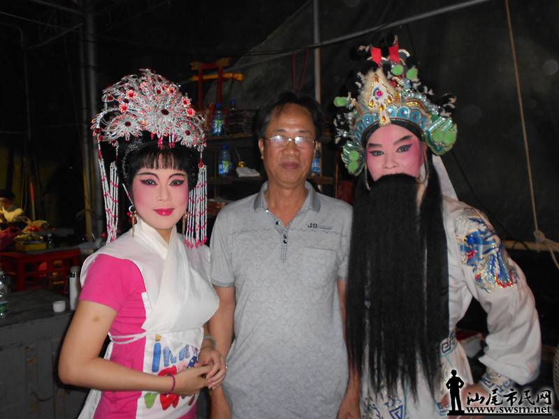 Ƭ 011.jpg