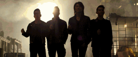 b0b00041eb2c5c407f2.gif