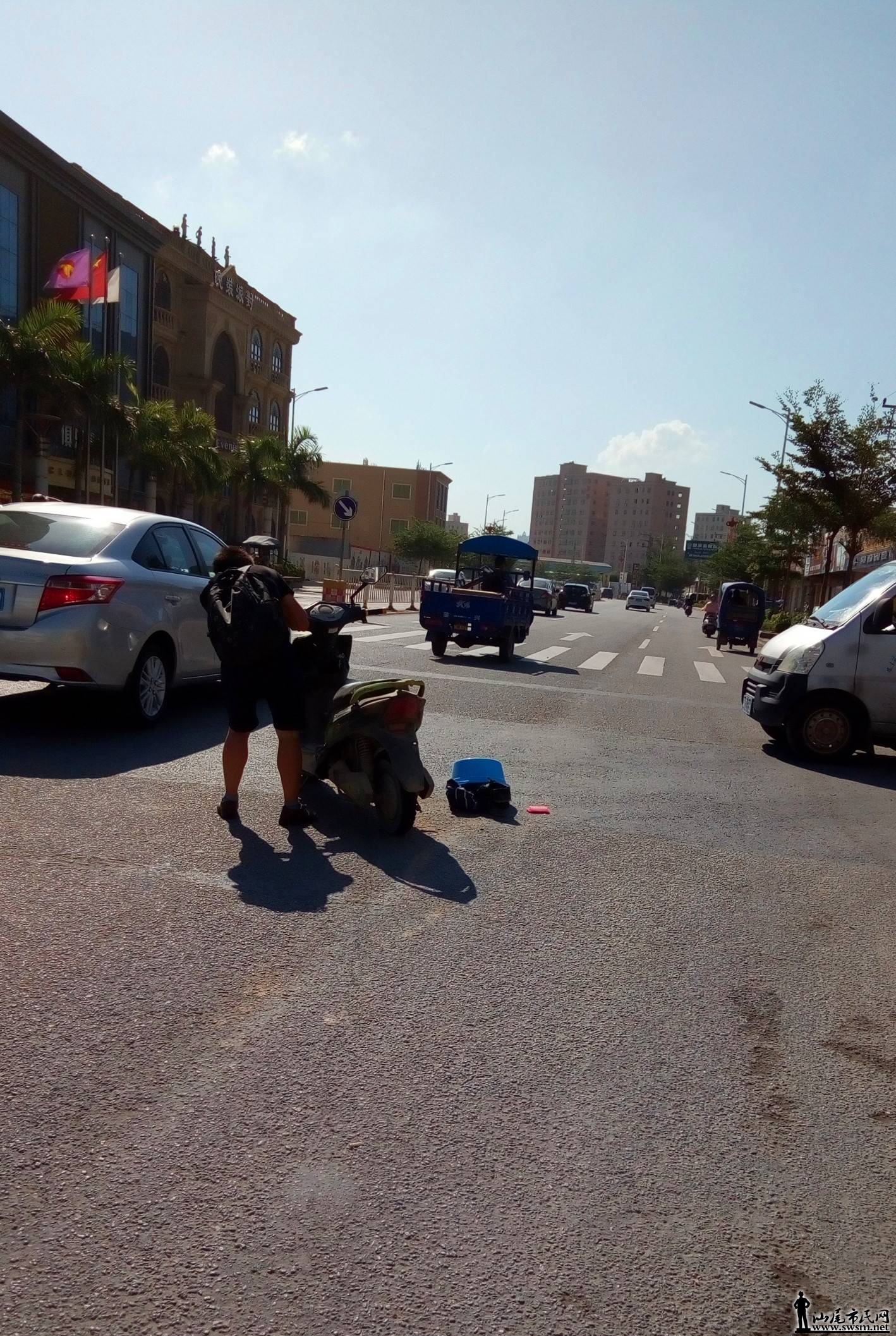 P71011-091811.jpg