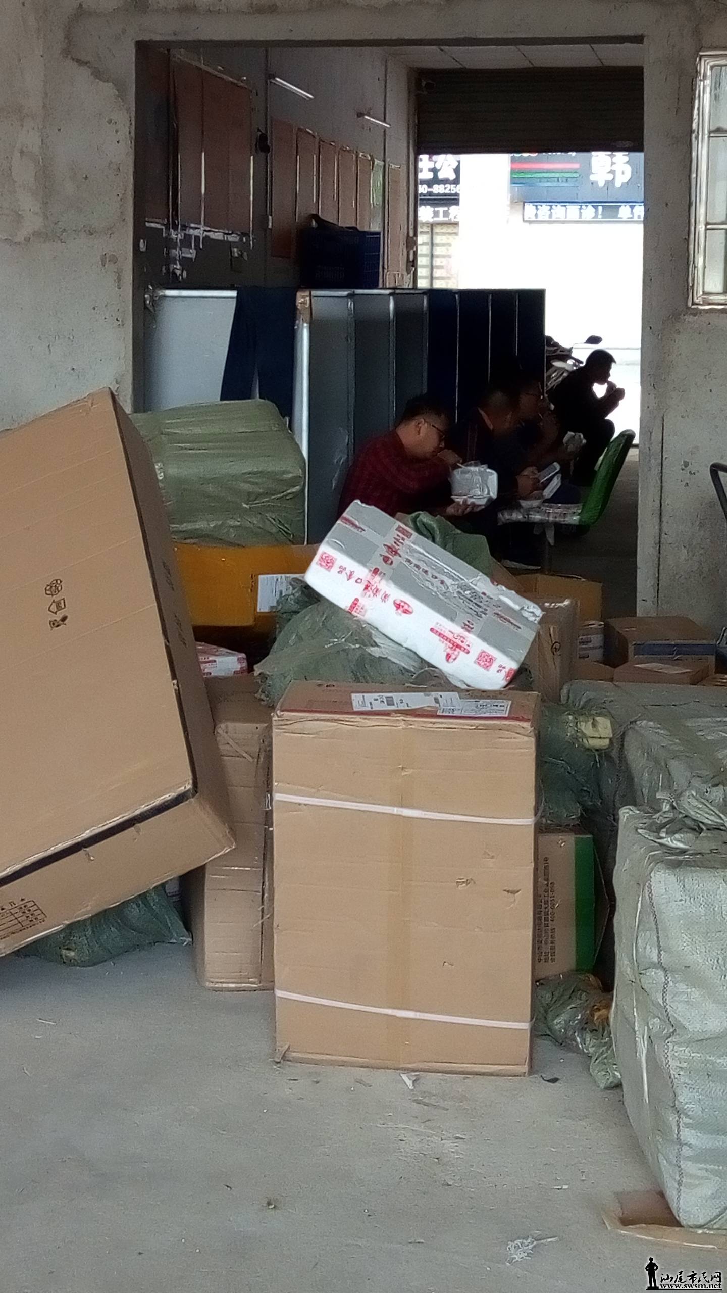 P71209-104934.jpg