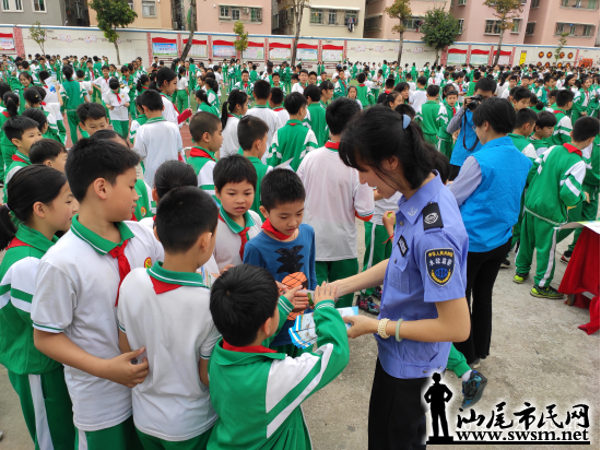 acc1a99af2c04eab81d0d6e45607cfa4.png